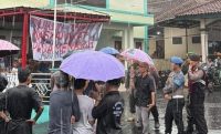 Foto suburjagat.com/ DR. Masa aksi saat melakukan unjuk rasa